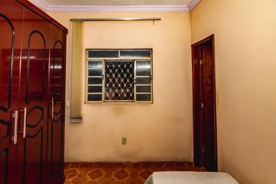 Casa à venda com 4 quartos, 308m² em Guarani, Belo Horizonte
