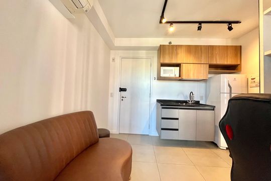 Sala de kitnet/studio para alugar com 1 quarto, 39m² em Mirandópolis, São Paulo