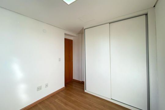Quarto 3 de apartamento para alugar com 3 quartos, 180m² em Santo Antônio, Belo Horizonte