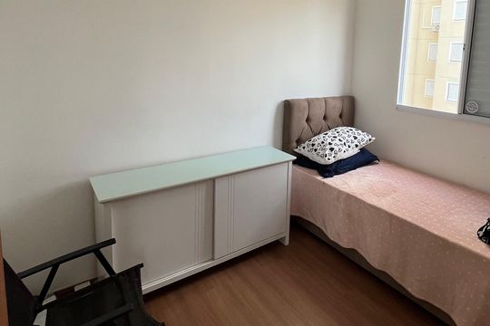 Quarto de apartamento para alugar com 2 quartos, 44m² em Costa E Silva, Porto Alegre