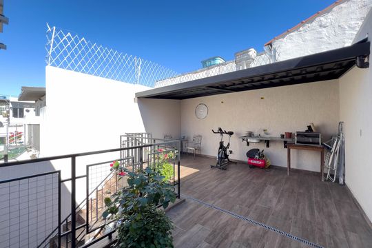 Terraço  de casa à venda com 3 quartos, 148m² em Vila Mariana, São Paulo