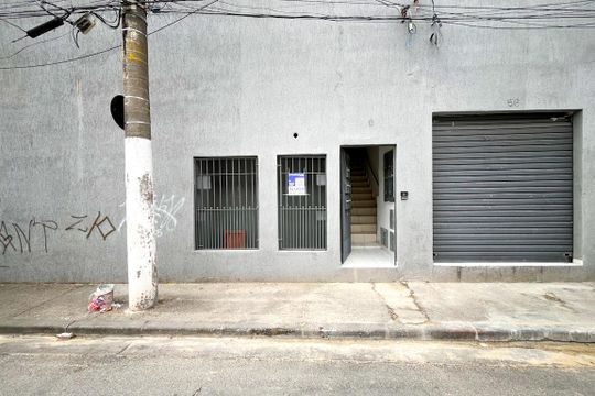 Fachada de kitnet/studio para alugar com 1 quarto, 40m² em Água Branca, São Paulo