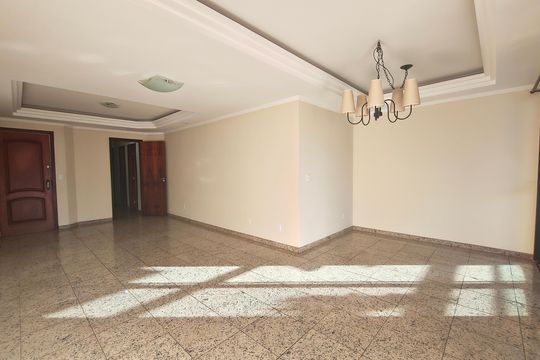 Apartamento para alugar com 5 quartos, 344m² em Recreio dos Bandeirantes, Rio de Janeiro