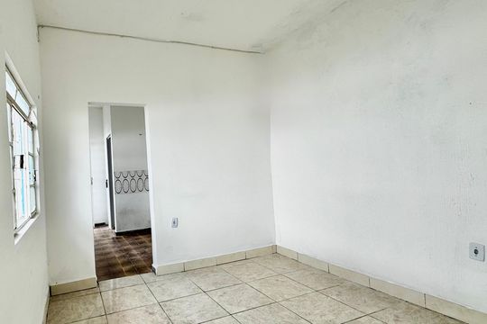 Casa para alugar com 1 quarto, 40m² em Aparecida, Belo Horizonte