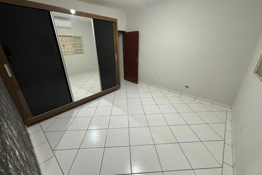 Quarto de casa para alugar com 3 quartos, 180m² em Pacaembu, Uberlândia