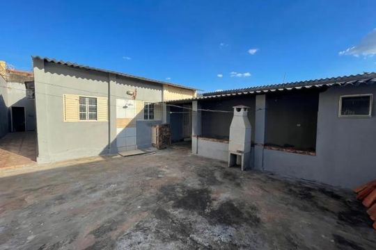 Área comum de casa para alugar com 3 quartos, 180m² em Pacaembu, Uberlândia