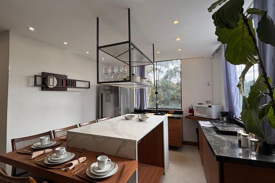 Cozinha de casa de condomínio para alugar com 3 quartos, 90m² em Quitandinha, Petrópolis