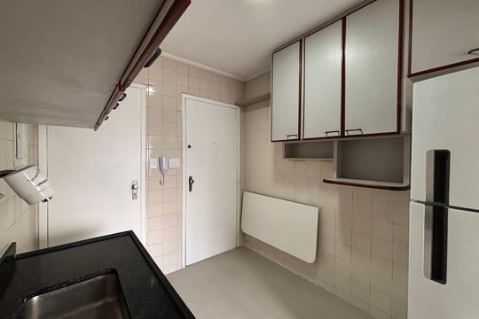 Cozinha de apartamento para alugar com 2 quartos, 65m² em Vila Nova Conceição, São Paulo