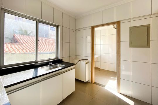 Cozinha de apartamento à venda com 3 quartos, 85m² em Castelo, Belo Horizonte