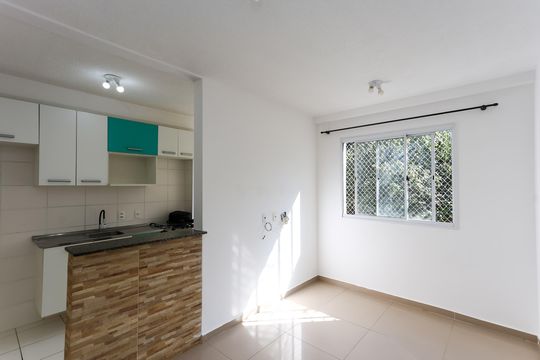 Apartamento para alugar com 2 quartos, 44m² em Jardim Leonidas Moreira, São Paulo