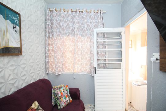 Sala 1 de casa à venda com 5 quartos, 300m² em Parque Regina, São Paulo