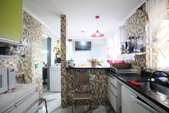 Cozinha de casa à venda com 5 quartos, 300m² em Parque Regina, São Paulo