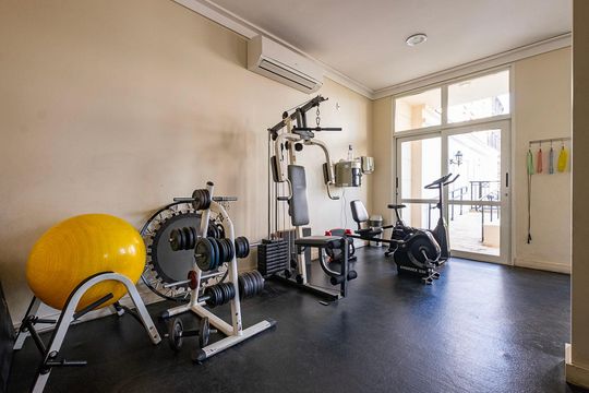 Academia de apartamento à venda com 2 quartos, 73m² em Pinheiros, São Paulo