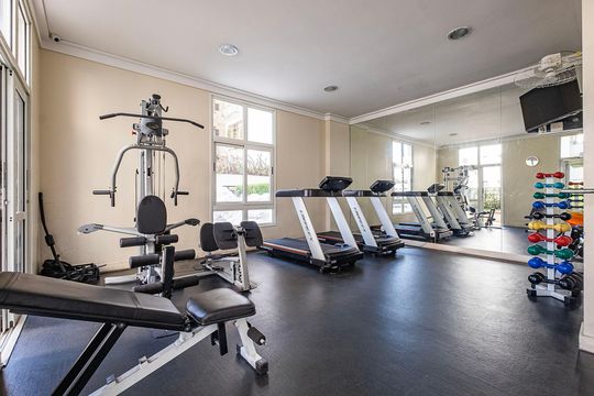Academia de apartamento à venda com 2 quartos, 73m² em Pinheiros, São Paulo