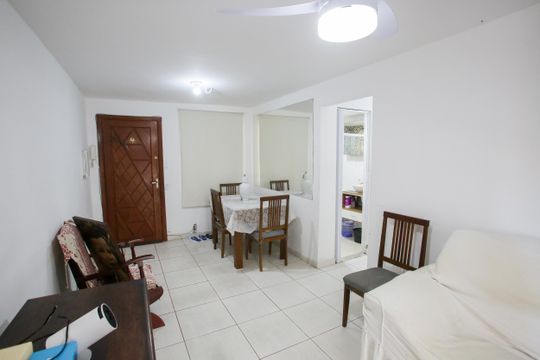 Sala de apartamento à venda com 2 quartos, 50m² em Taquara, Rio de Janeiro