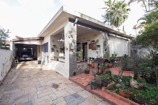 Garagem de casa à venda com 3 quartos, 733m² em Jardim Paraíso, São Paulo