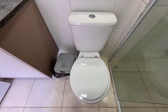 Suíte - Banheiro de apartamento à venda com 2 quartos, 50m² em Barra Olímpica, Rio de Janeiro