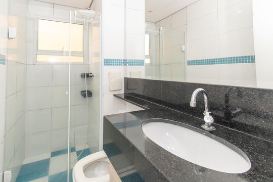 Banheiro de apartamento para alugar com 2 quartos, 66m² em Parque Euclides Miranda, Sumaré