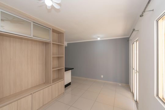 Sala de Estar/Jantar de apartamento para alugar com 2 quartos, 66m² em Parque Euclides Miranda, Sumaré