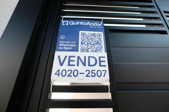 Fachada de casa à venda com 3 quartos, 110m² em Jardim Maringa, São Paulo