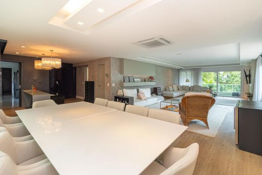 Sala de apartamento para alugar com 3 quartos, 312m² em Três Figueiras, Porto Alegre