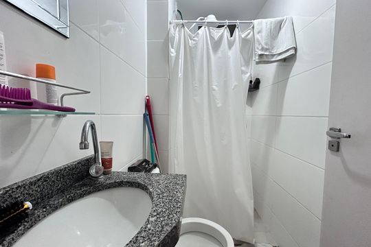 Banheiro social de apartamento à venda com 2 quartos, 44m² em Pindorama , Belo Horizonte