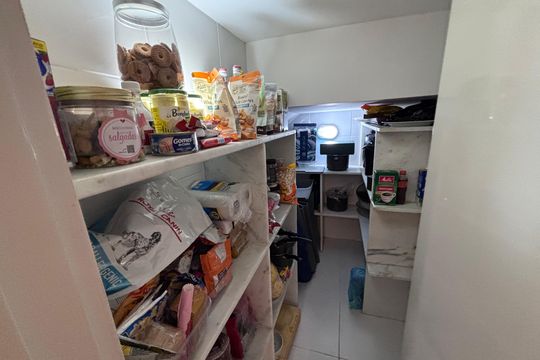 Despensa de apartamento à venda com 3 quartos, 350m² em Recreio dos Bandeirantes, Rio de Janeiro