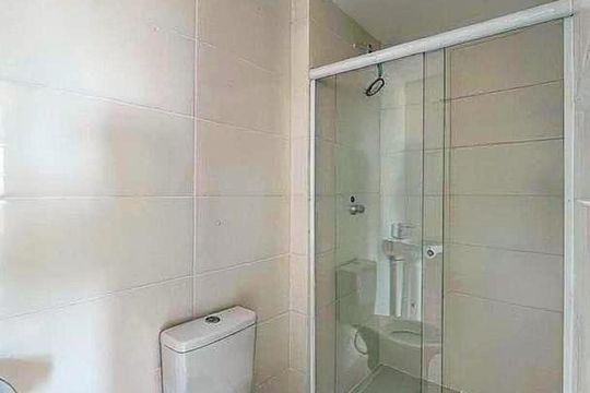 Banheiro de apartamento para alugar com 2 quartos, 64m² em Jardim Itu Planalto, Porto Alegre