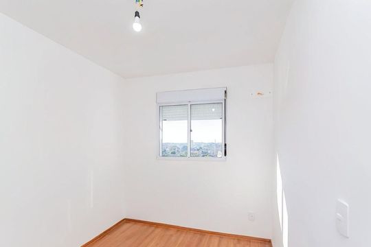 Quarto de apartamento para alugar com 2 quartos, 64m² em Jardim Itu Planalto, Porto Alegre