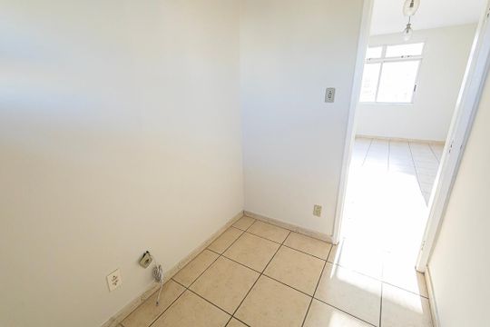Quarto de Serviço de apartamento para alugar com 2 quartos, 77m² em Liberdade, Belo Horizonte