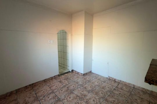 Cozinha de casa de condomínio para alugar com 1 quarto, 150m² em Floresta, Belo Horizonte