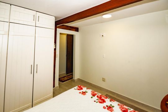 Quarto 1 de casa à venda com 3 quartos, 472m² em Planalto, Belo Horizonte