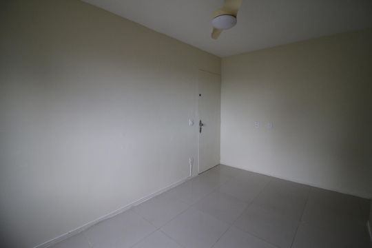 Sala de apartamento à venda com 2 quartos, 44m² em Gardênia Azul, Rio de Janeiro
