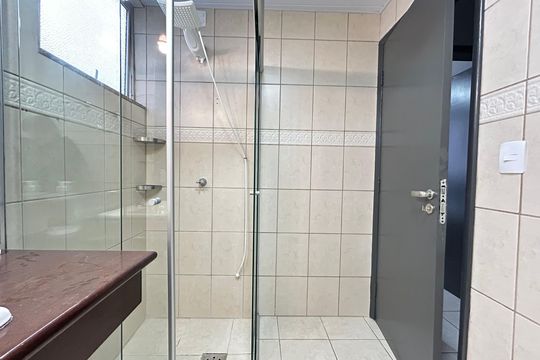 Banheiro de apartamento para alugar com 3 quartos, 73m² em Itacorubi, Florianópolis