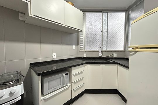 Cozinha de apartamento para alugar com 3 quartos, 73m² em Itacorubi, Florianópolis
