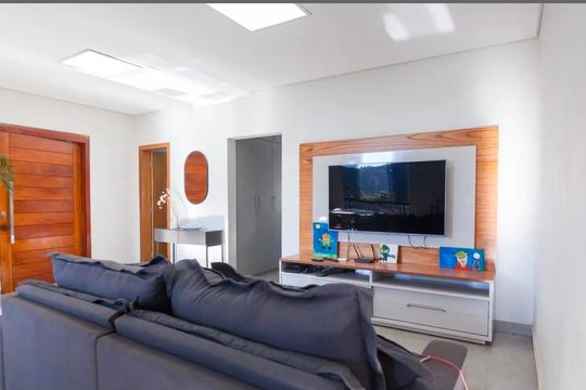 Sala de casa à venda com 3 quartos, 200m² em São Sebastiao das Águas Claras, Nova Lima