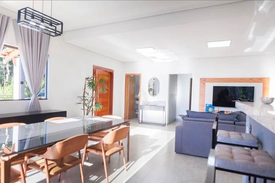 Sala de casa à venda com 3 quartos, 200m² em São Sebastiao das Águas Claras, Nova Lima