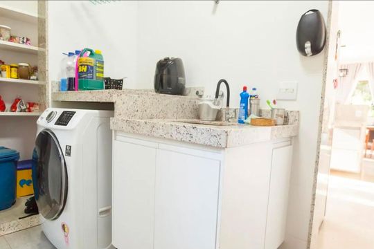 Área de Serviço de casa à venda com 3 quartos, 200m² em São Sebastiao das Águas Claras, Nova Lima