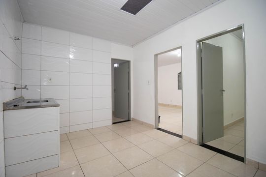 Cozinha de casa para alugar com 4 quartos, 100m² em Qsf, Brasília
