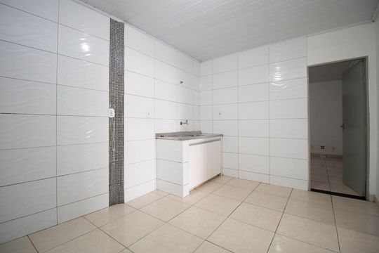 Cozinha de casa para alugar com 4 quartos, 100m² em Qsf, Brasília