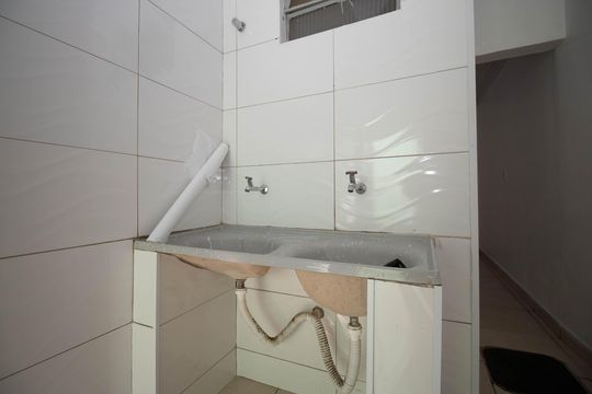 Área de Serviço de casa para alugar com 4 quartos, 100m² em Qsf, Brasília