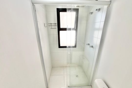 Banheiro de apartamento à venda com 2 quartos, 46m² em Santana, São Paulo