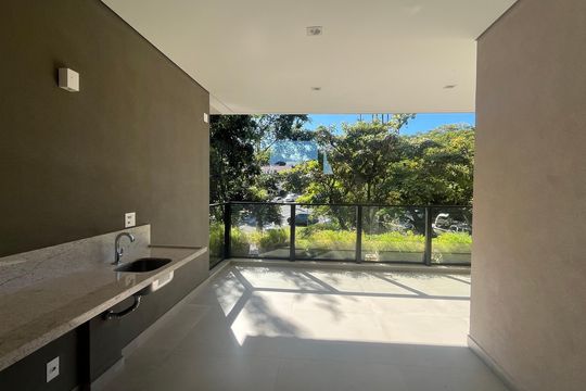 Apartamento à venda com 4 quartos, 243m² em Jardim das Paineiras, Campinas