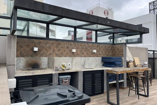 Área comum - Churrasqueira de kitnet/studio para alugar com 0 quarto, 28m² em Mirandópolis, São Paulo