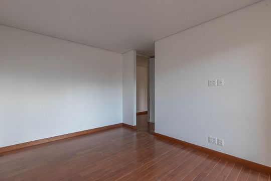 Suíte 3 de apartamento à venda com 4 quartos, 377m² em Vale do Sereno, Nova Lima
