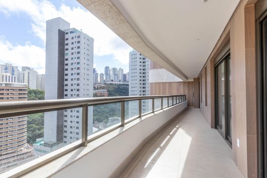 Varanda de apartamento à venda com 4 quartos, 377m² em Vale do Sereno, Nova Lima