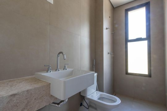 Banheiro de apartamento à venda com 3 quartos, 116m² em Vila Das Flores, Nova Lima