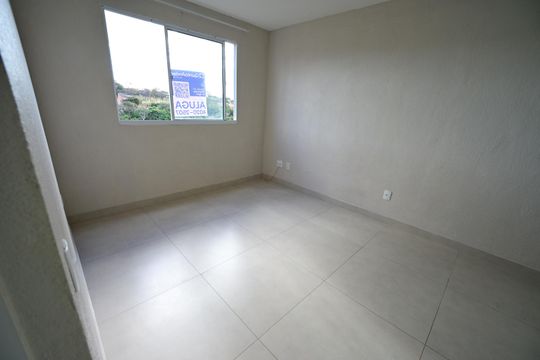 Apartamento à venda com 2 quartos, 42m² em Setor Grajaú, Goiânia