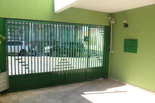 Garagem de casa à venda com 3 quartos, 144m² em Nova Gerti, São Caetano do Sul