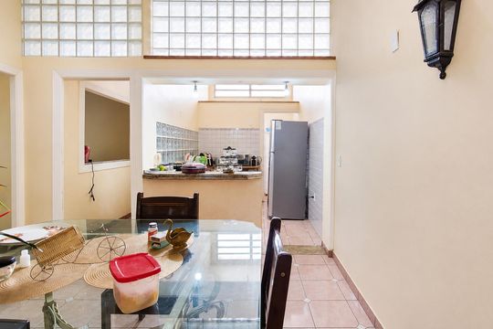 Sala de casa à venda com 4 quartos, 900m² em Vila Proost de Souza, Campinas